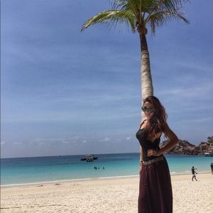 Meet your Posher, Denise